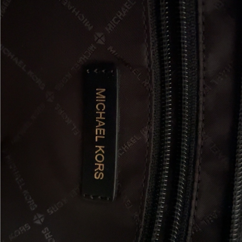 🦋 Michael Kors Black Signature Tote Bag🦋 - Picture 4 of 6